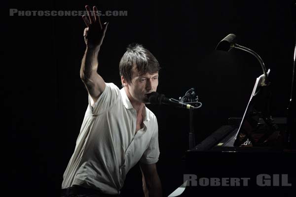 BRETT ANDERSON - 2008-10-25 - PARIS - La Maroquinerie - Brett Anderson